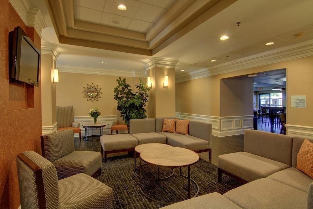 Holiday Inn Express & Suites Alpharetta By Ihg Buitenkant foto
