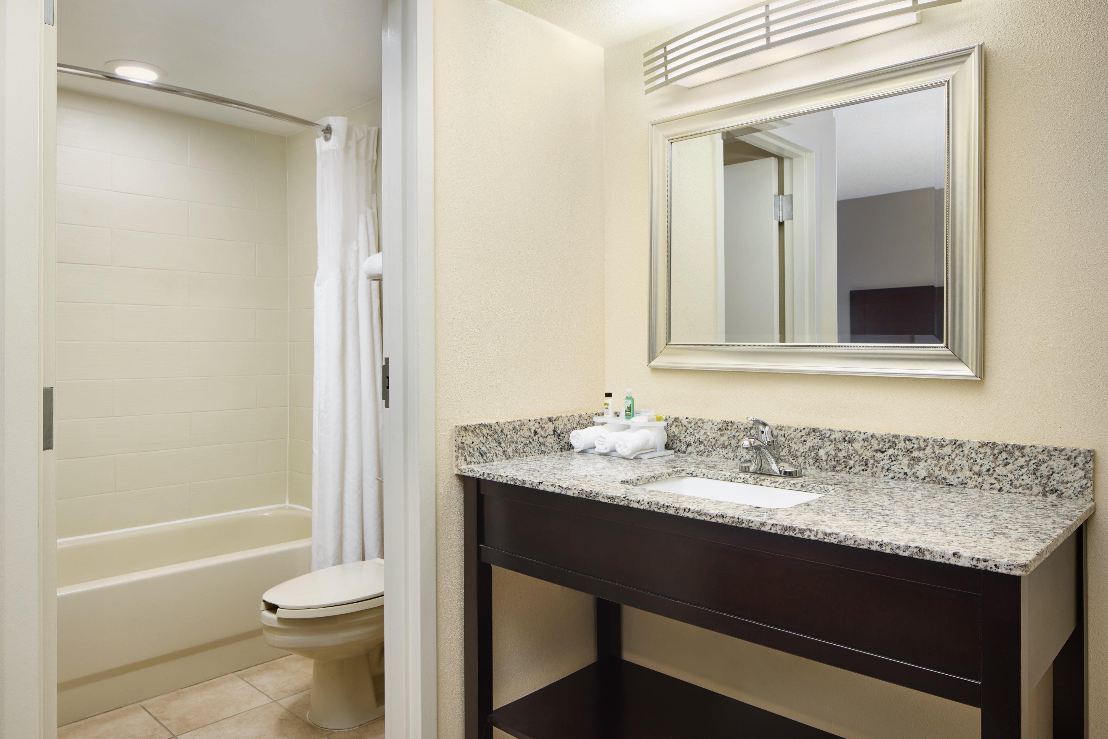 Holiday Inn Express & Suites Alpharetta By Ihg Buitenkant foto