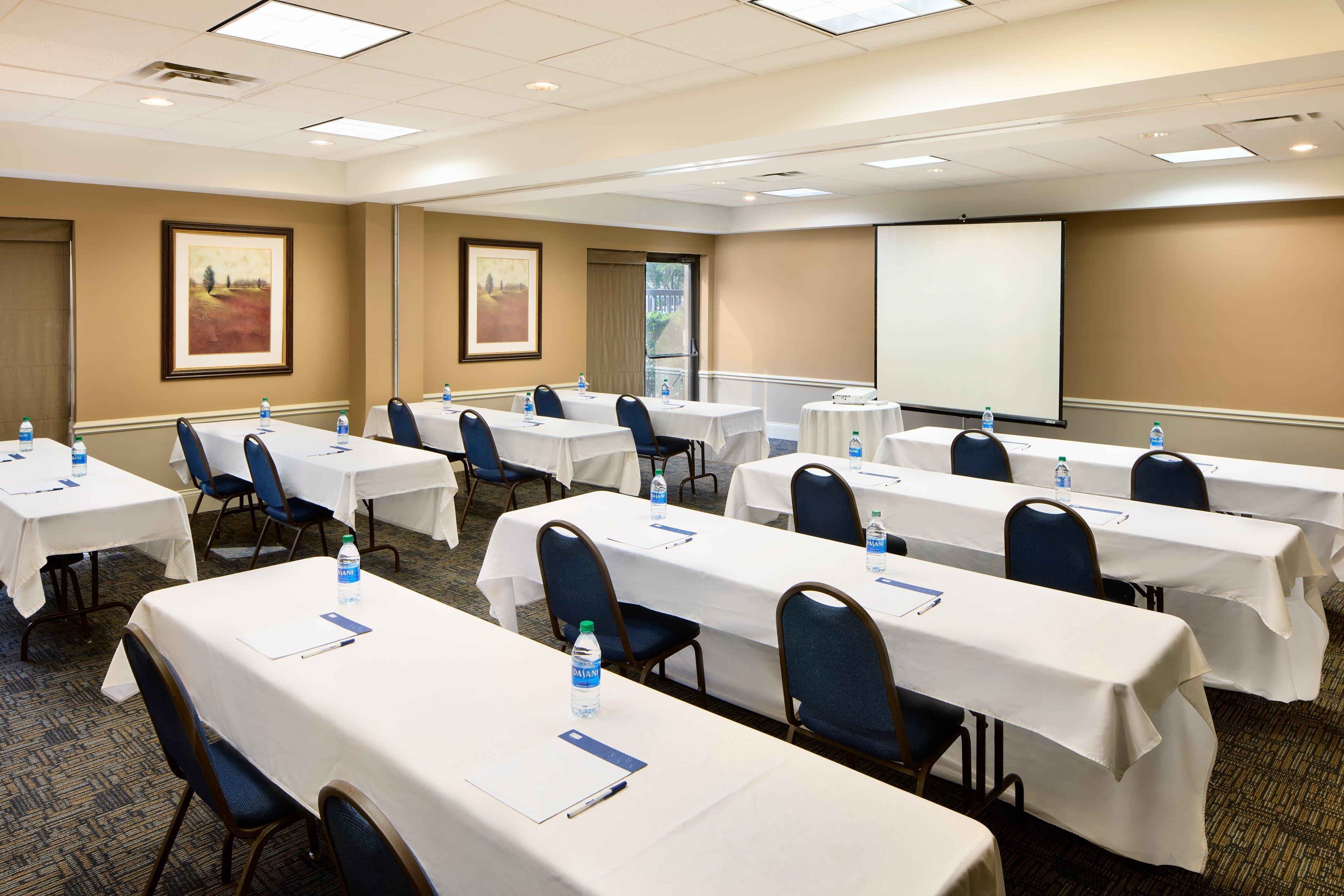 Holiday Inn Express & Suites Alpharetta By Ihg Buitenkant foto