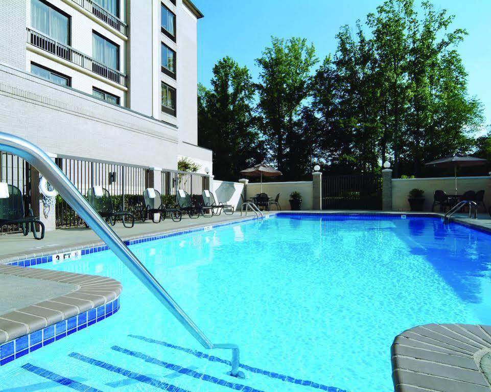 Holiday Inn Express & Suites Alpharetta By Ihg Buitenkant foto