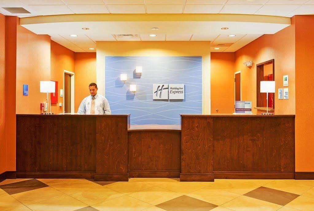 Holiday Inn Express & Suites Alpharetta By Ihg Buitenkant foto